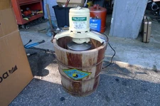 WHITE MOUNTAIN ICE CREAM FREEZER, WITH F69204 ELECTRIC MOTOR, 4 QT