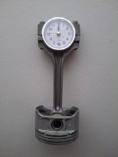 Gray Powder Coated Sbc Sbf Connecting Rod With Piston And Clock