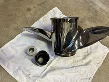 Power Tech Stainless Propeller 3 Blade With Flo-Torque hub Assembly Kit