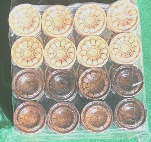 1.25 inch Backgammon or Checkers pieces - 32 pieces with Bag - 第 1/1 張圖片