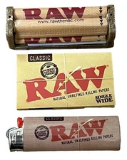 RAW CLASSIC SINGLE WIDE CIGARETTE PAPERS + BIC LIGHTER +70mm ROLLING MACHINE