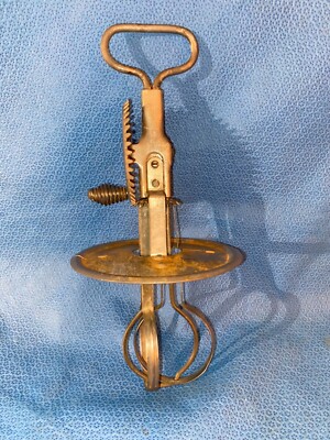 Vintage Handheld Beater with Splatter Guard