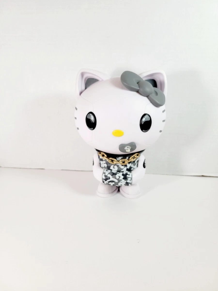 Kidrobot hello hotsell kitty quiccs