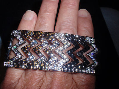 Park Lane Jewelry, ''CRUSH'' Bracelet, ''E'' RED CARPET series  Silvertone, NEW!!!