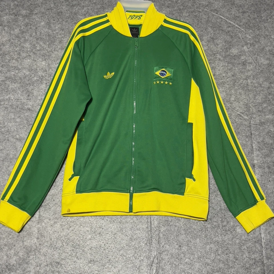 Adidas Brasil Chaqueta de Pista Copa Mundial de Fútbol Top Fútbol Talla M Cremallera Completa 2010. Foto 2 de 4