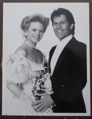 PRESS PROMO PHOTO TV SOAP OPERA SANTA BARBARA MARCY WALKER  A MARTINEZ 1988 R527