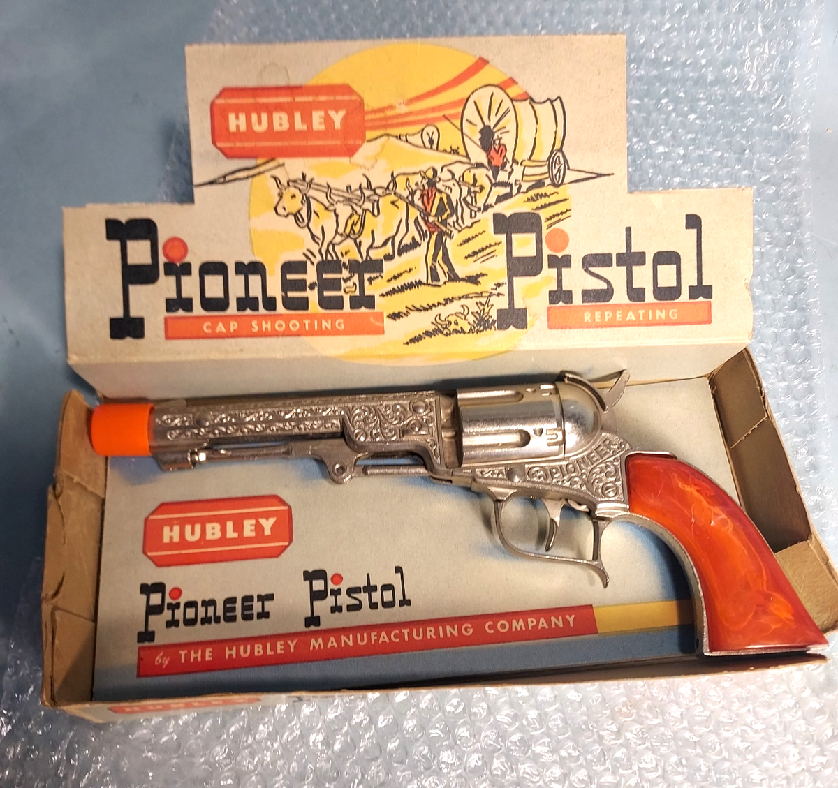 Vintage 1950's Hubley Pioneer Pistol Cap Gun With The Original Box