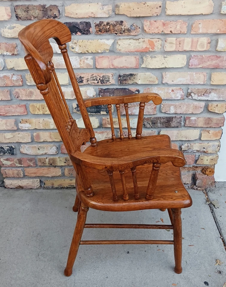 Antiguo sillón vintage tallado con respaldo de prensa roble macizo ¡Raro!! Foto 4 de 4