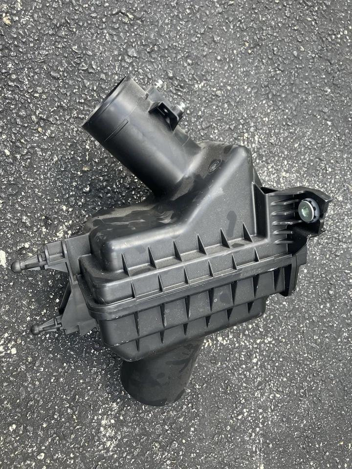 Caja de filtro limpiador de admisión de aire para pasajeros Nissan GT-R 2009-2021 16500-JF00a Foto 4 de 4