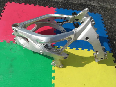 2001 R6 Chassis Frame main chassis Yamaha R6 YZFR6 YZF 600cc 99 00 01 02 1999 2000 2002 ...