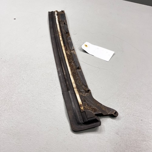 HUMMER H2 FRONT RIGHT PASSENGER SIDE DOOR WEATHERSTRIP SEAL COVER OEM 2003-2009⚡ - Picture 6 of 8