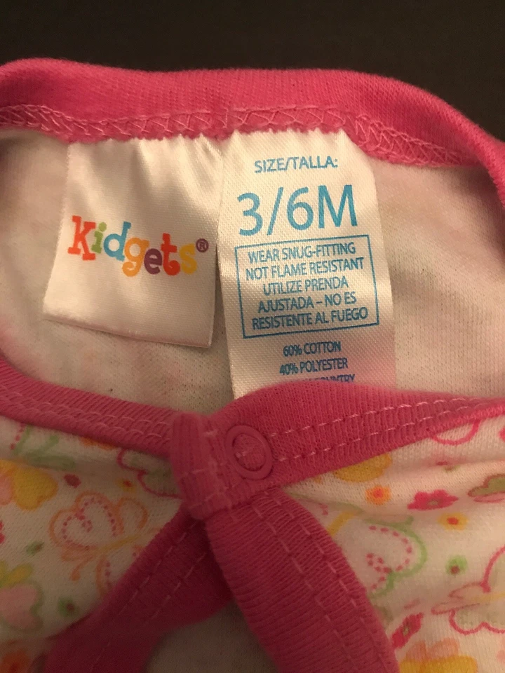 3 PIEZAS KIDGETS LOVE BUG MARIPOSA ROSA BEBÉ MUÑECA PIJAMA TRAJE PARA DORMIR TALLA 3/6M  Foto 4 de 4