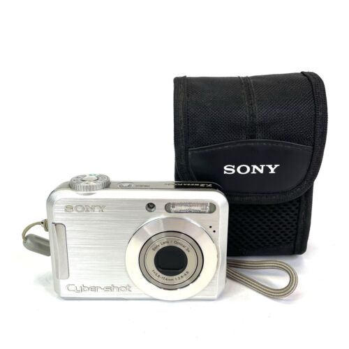 Sony Cyber-Shot DSC-S700 7.2 MP Digital Camera Digicam Silver Bundle - TESTED*