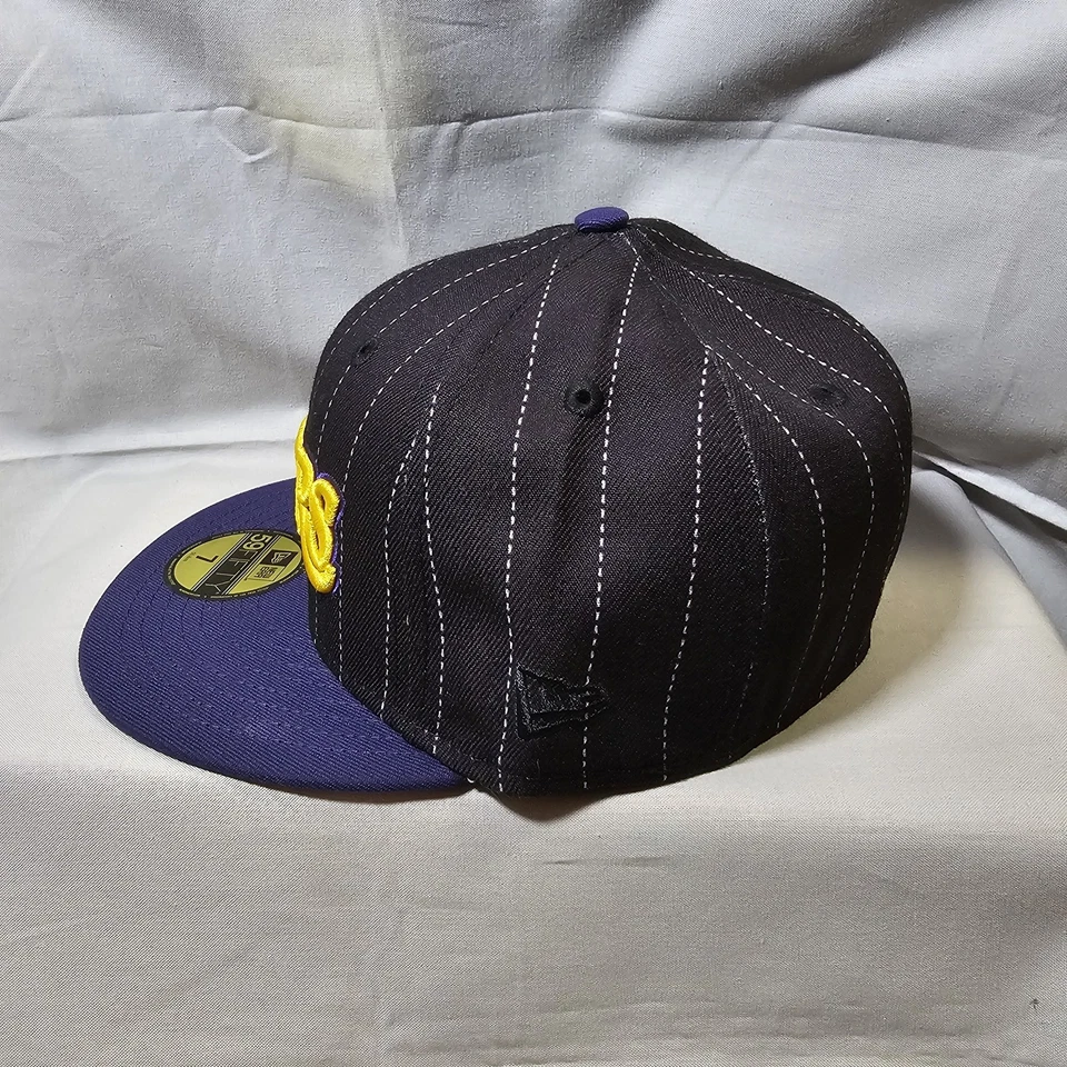 Los Angeles Lakers New Era Hat Club 75 Year Fitted Hat 7 NBA Black Pinstripe Cap - Image 2 of 4