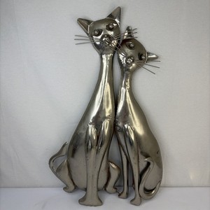 Vintage Mid Century Modern Metal Siamese Cat Pair Wall Hanging Art Plaque