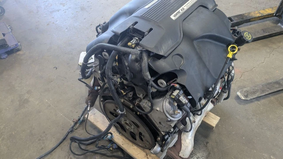 CHEVY LS LQ9 ENGINE DROP OUT LS SWAP 6.0 WIRING ECU ESCALADE - Image 3 of 4