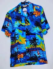 SUNNY ISLAND Men's Hawaiian Short Sleeve Button Shirt Small NEW
