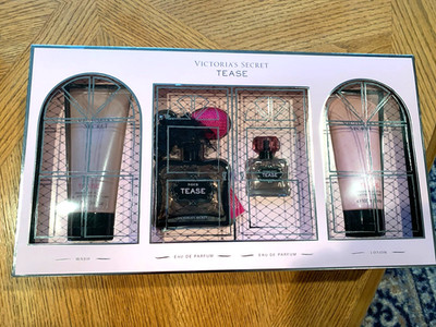 Victorias Secret NOIR TEASE 4pc Set Eau De Parfum EDP 1.7oz Lotion+Body Wash 3.4