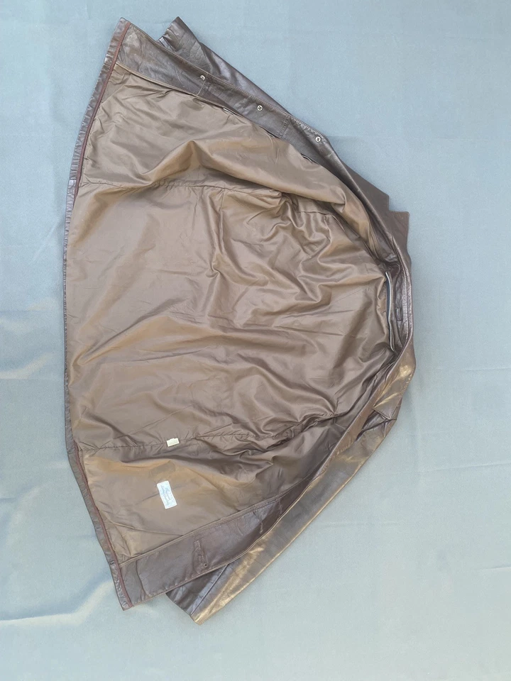 Chaqueta forrada con botones Superfly vintage de cuero marrón oscuro de la década de 1970 para hombre Foto 4 de 4