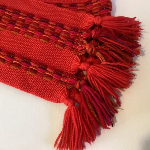Maria Svatina Wool Scarf Red Fringed Knotted 1960 1970 Handwoven Canada Vintage - Picture 5 of 11