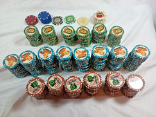 Welcome Las Vegas chips, 395 total: 1, 5, 10, 25, plus a few others. DS07