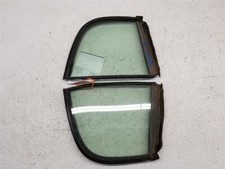 03-06 INFINITI G35 Sedan Left and Right Rear Door Vent Glass Pair OEM 82262AL502
