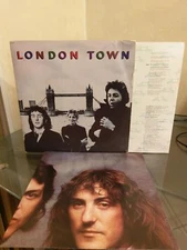 London Town SW-11777 with Poster VG/G+