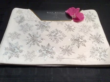 MAX STUDIO Christmas Placemats 4 PC Silver snowflakes on white 13 x 19