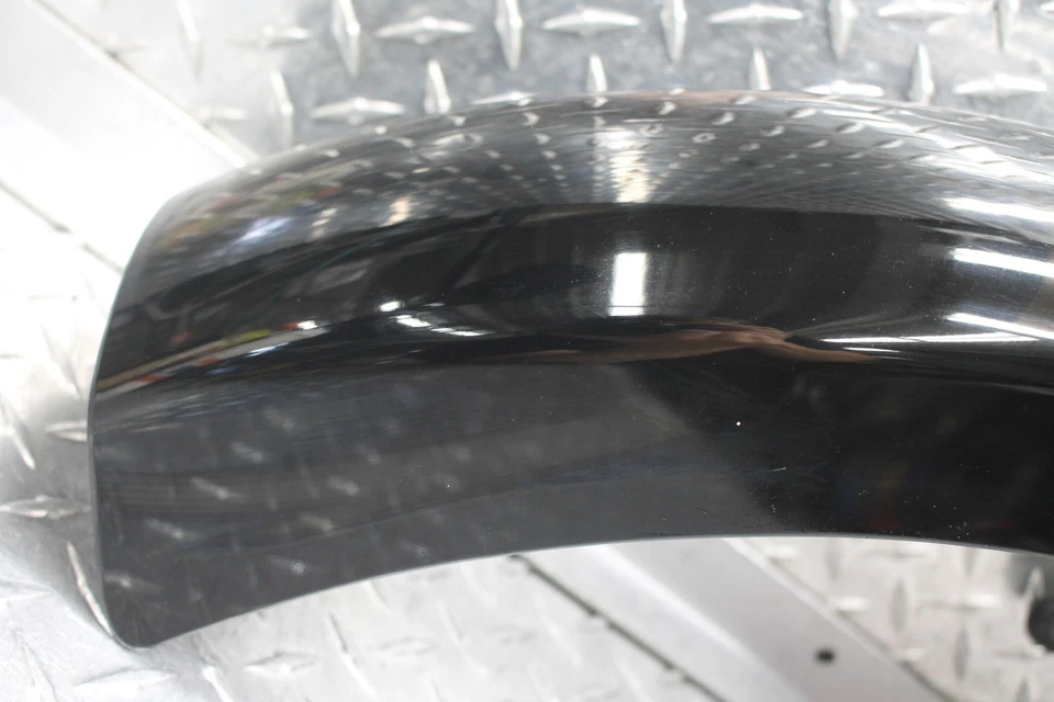 2010 HONDA SABRE 1300 VT1300CS BLACK FRONT WHEEL FENDER W/ BRACKET - Image 2 of 4