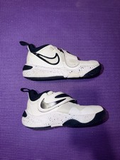 Nike Team Hustle D 11 Kids Basketball Shoes 12C White Black Strap