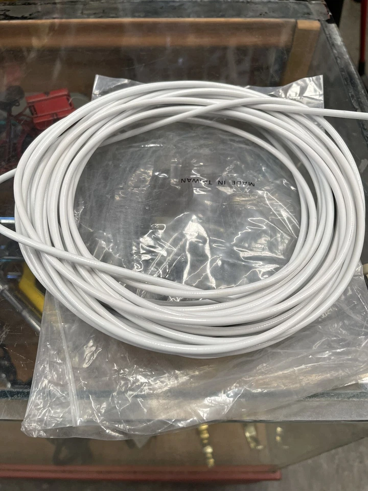 CARCAÇA BRANCA DE CABO DE FREIO PARA BICICLETA ROLO DE 50 PÉS SEM FORRO NOVA - Imagem 2 de 2