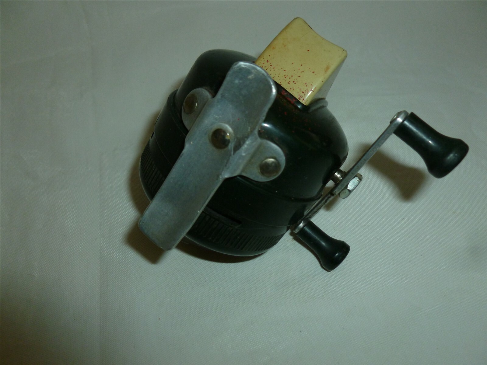 Vintage ZEBCO 202 Closed Faced Fishing Reel Lot A713 eBay