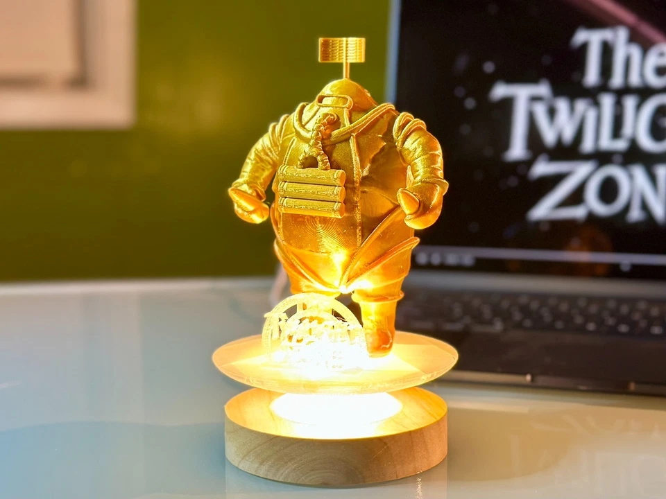 The Twilight Zone The Invaders LED Lamp / Light - Free Shipping! - Rod Serling - Image 2 of 4