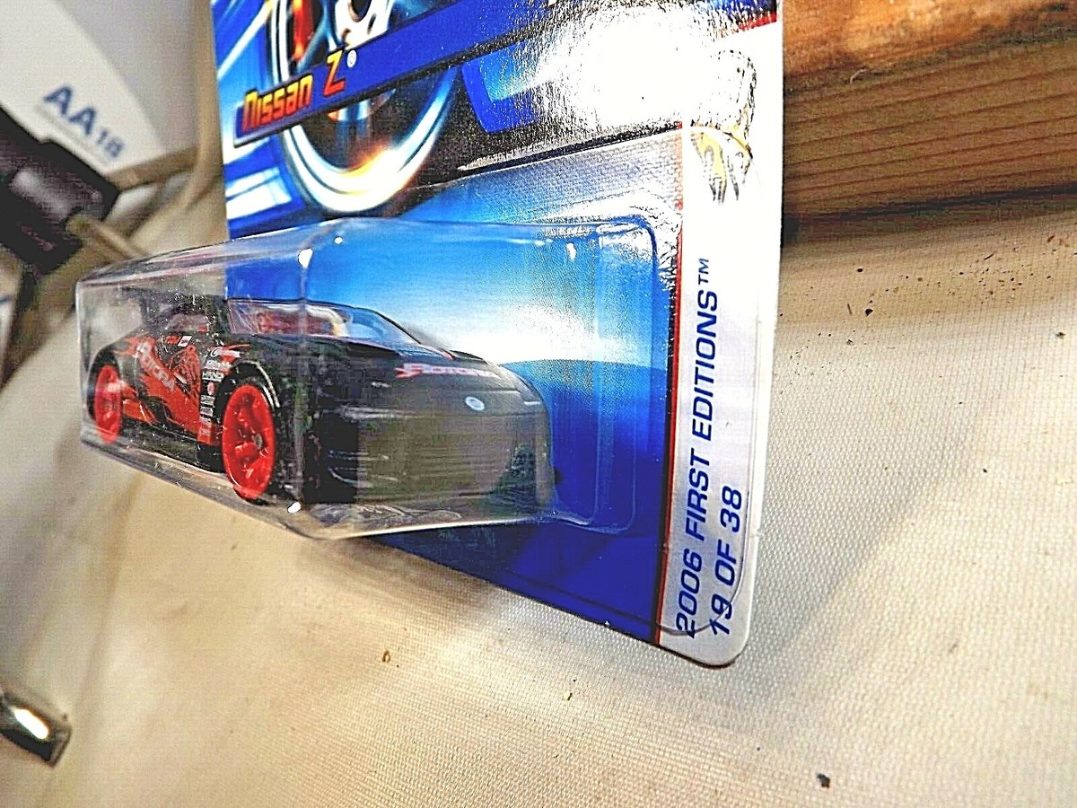 2006 Hot Wheels #19 First Editions 19/38 NISSAN Z Flat Black w/Red