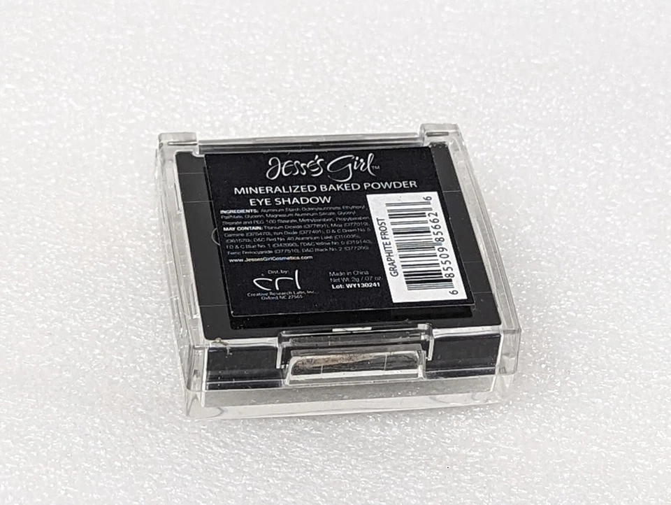 Sombra de ojos en polvo al horno mineralizado Jesse's Girl grafito escarcha 0,07 oz Foto 2 de 2