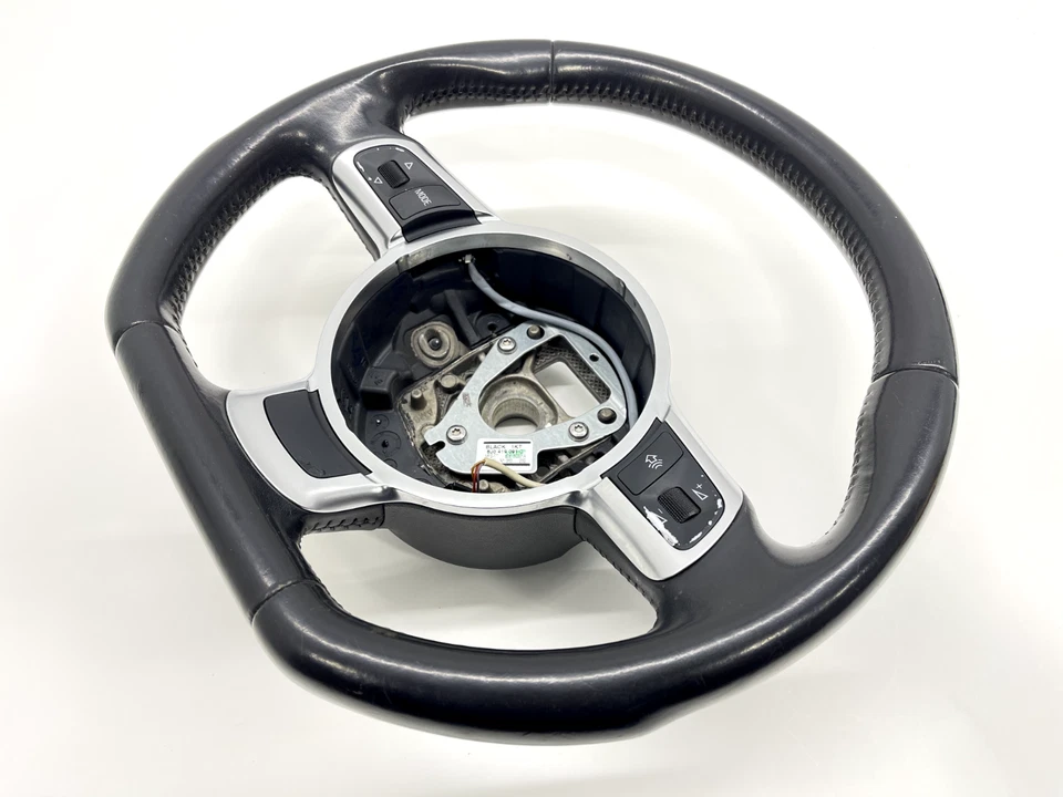 Volante de couro preto Audi TT QUATTRO 2008-2015 com câmbio de pás OEM - Imagem 2 de 4