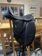 Isabelle Werth 17.5"  Wintec Dressage Saddle changeable gullet