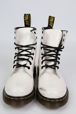 White Dr. Marten AirWair patent leather rubber bouncing sole White Dr. Marten AirWair patent leather rubber bouncing sole