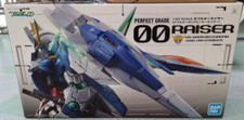Gundam GN-0000 + GNR-010 00 Raiser GUNPLA PG Perfect Grade 1/60 BANDAI Model Kit
