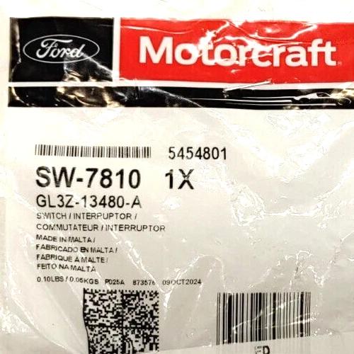Interruptor de lámpara de parada OEM 8T4Z-13480-A Ford F150 Fusion Focus Escape Lincoln MKZ MKZ MKS Foto 2 de 4