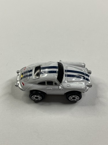 Micro Machines 1994 #8 Porsche 356 Coupe Speedster 944 911 928 Mint off the card - Picture 4 of 22