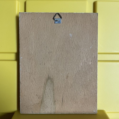Cuadro de pared de madera Jaklien Moerman impresión de niña 3 15/16 x 5 1/8 de colección años 70 - Imagen 2 de 4