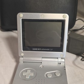 Nintendo Game Boy / Game Boy Color / Game Boy Advance SP Lot &ndash; Consoles, Games