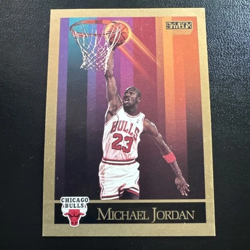 1990 Skybox Michael Jordan Basketball Card # 41 VINTAGE NICE CARD GOLF ROOKIE