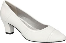 Easy Street Women's Datia Pump