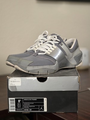 Nike jordán  2010 alpha trunner for Men size 8.5  ,gray,407582_007.