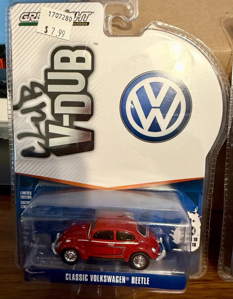 GreenLight V-Dub Series 18 1969 Volkswagen Type 2 Panel Van Green Machine Chase! - Image 2 of 4