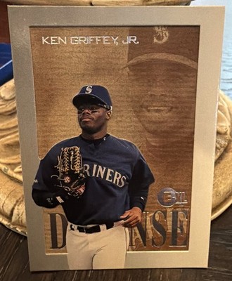 1996 Fleer E-XL Ken Griffey Jr. Defense #4 Mariners