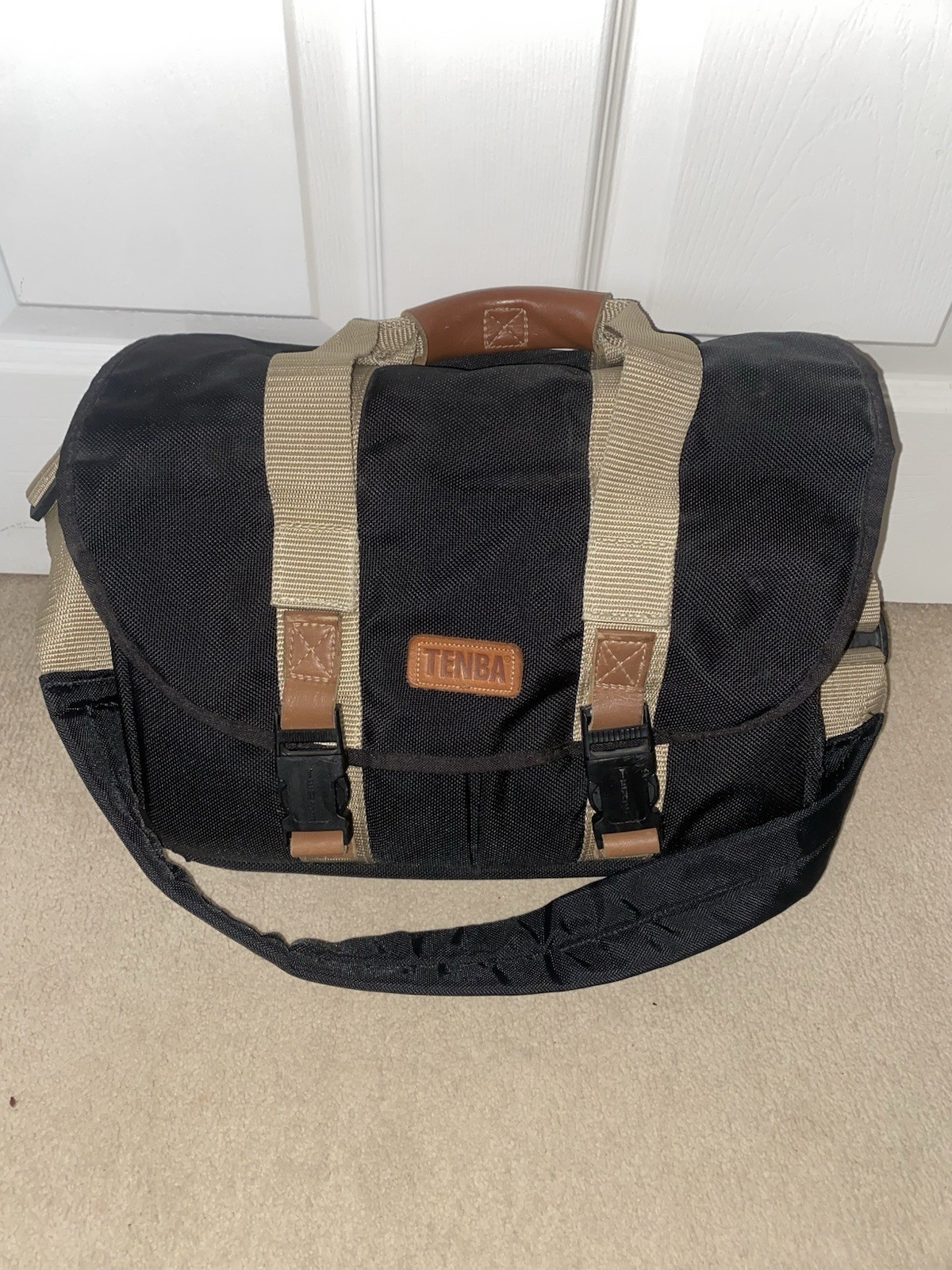 Picture 1 of 6