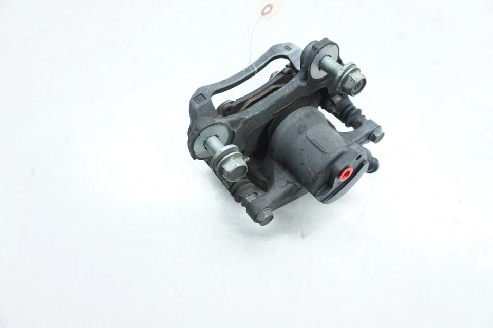 Pinza de freno trasera izquierda OEM 2014-2017 Lexus IS350 Foto 3 de 4